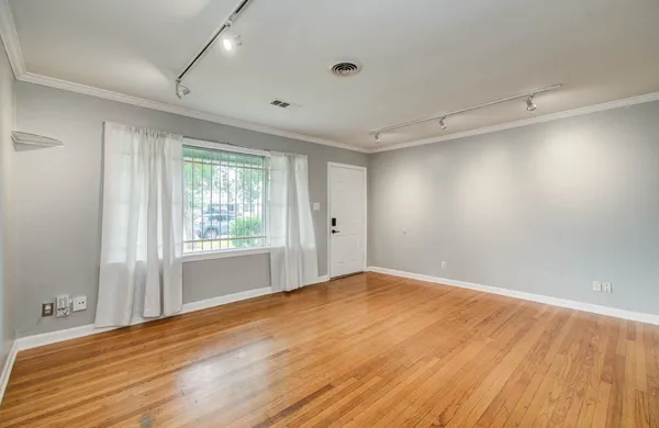 $1,600 | 3626 Songwood Street, Houston, TX 77023