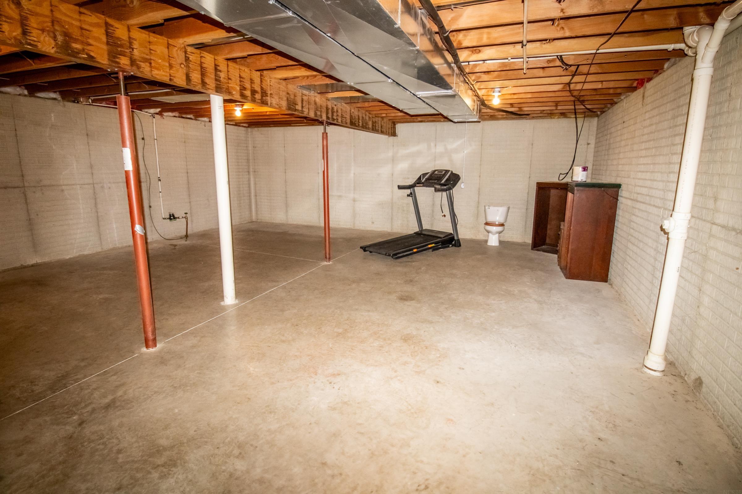 324 Bates Street Waterloo, IA 50703 - Photo 22 of 22 Gallery Image 22
