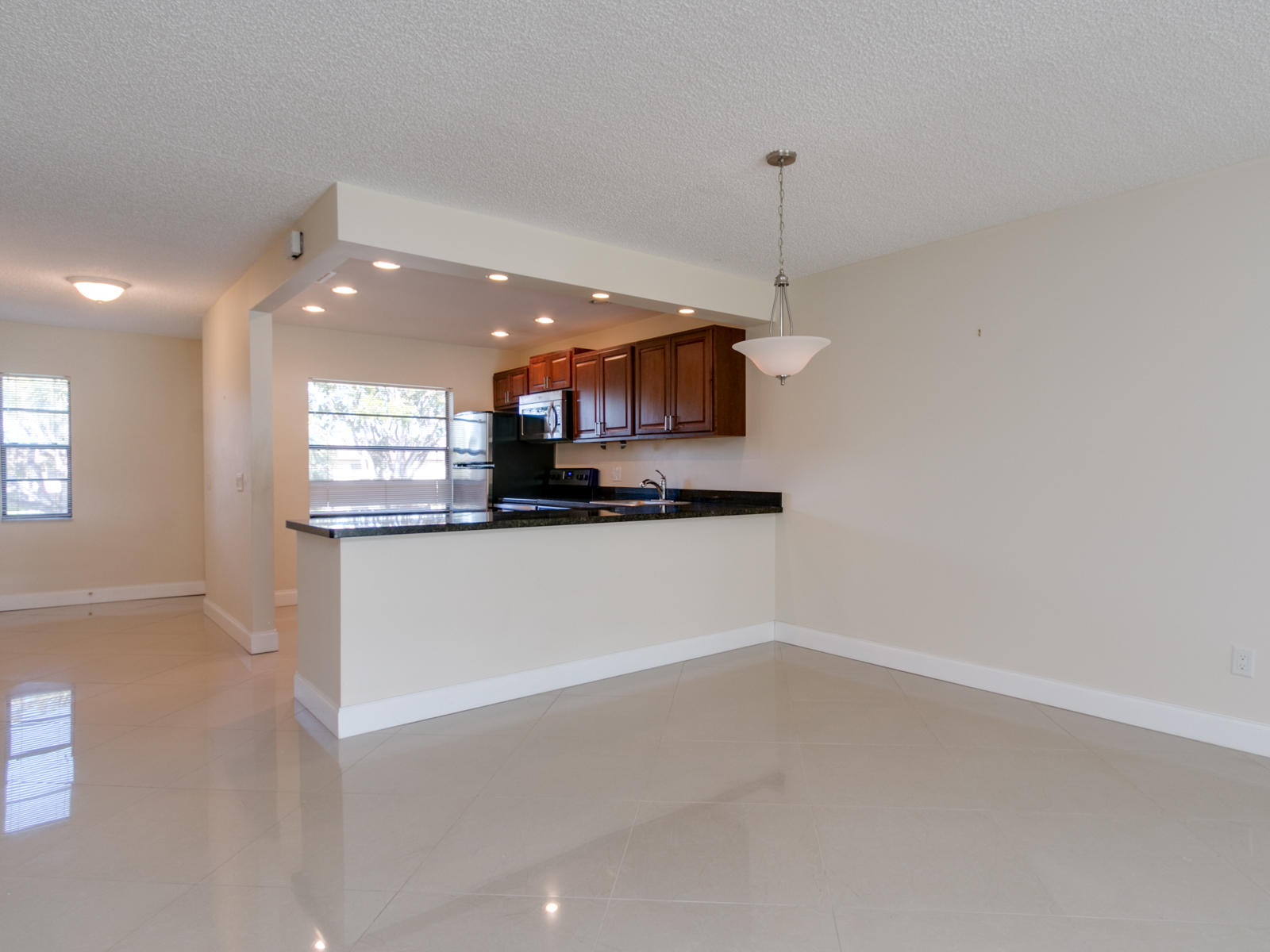 7956 Eastlake Drive, Unit 16F Boca Raton, FL 33433 - Photo 11 of 37 7956-28