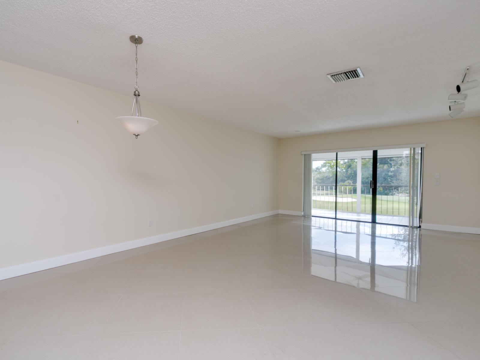 7956 Eastlake Drive, Unit 16F Boca Raton, FL 33433 - Photo 13 of 37 7956-25