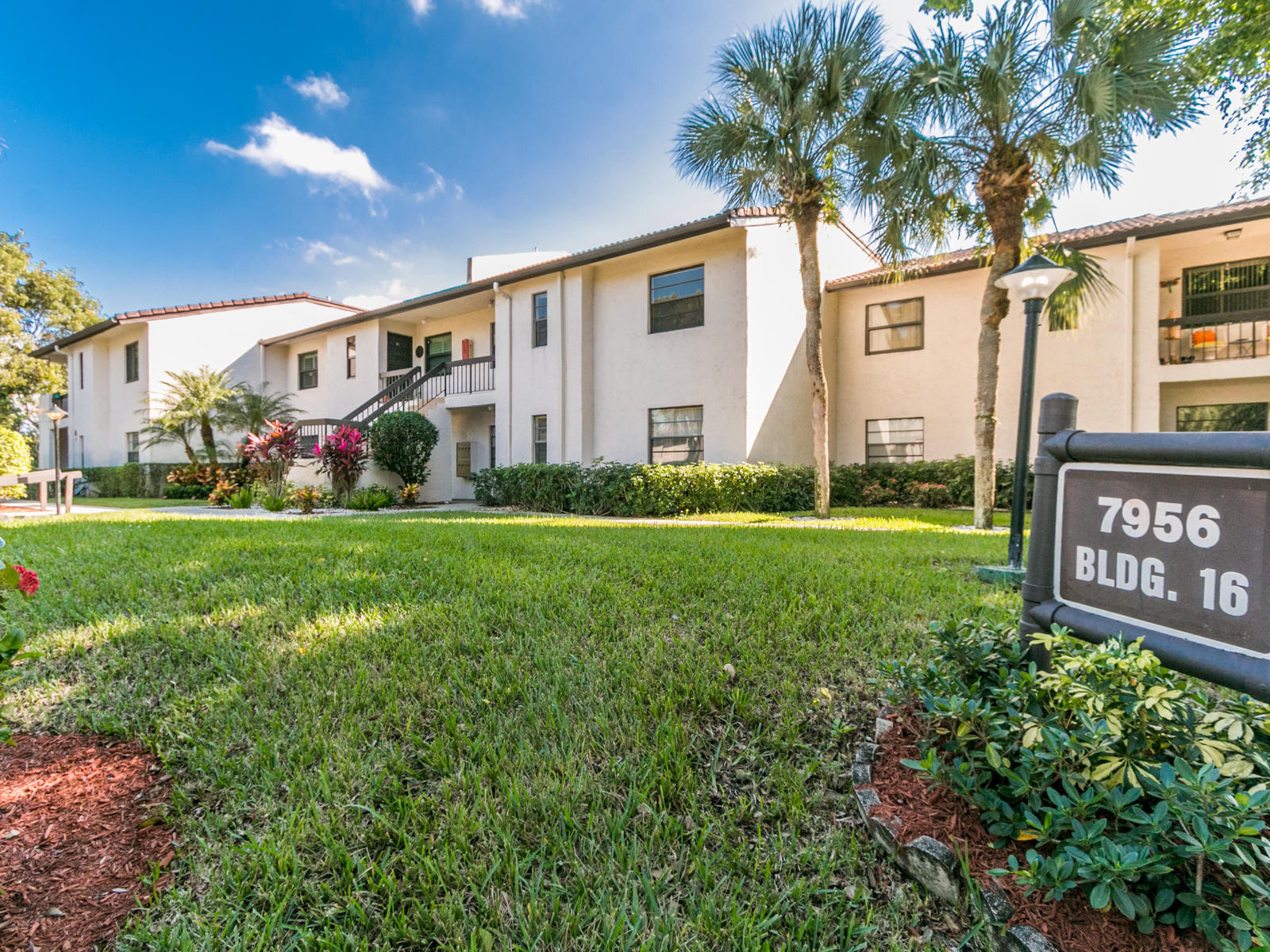 7956 Eastlake Drive, Unit 16F Boca Raton, FL 33433 - Photo 2 of 37 7956-4