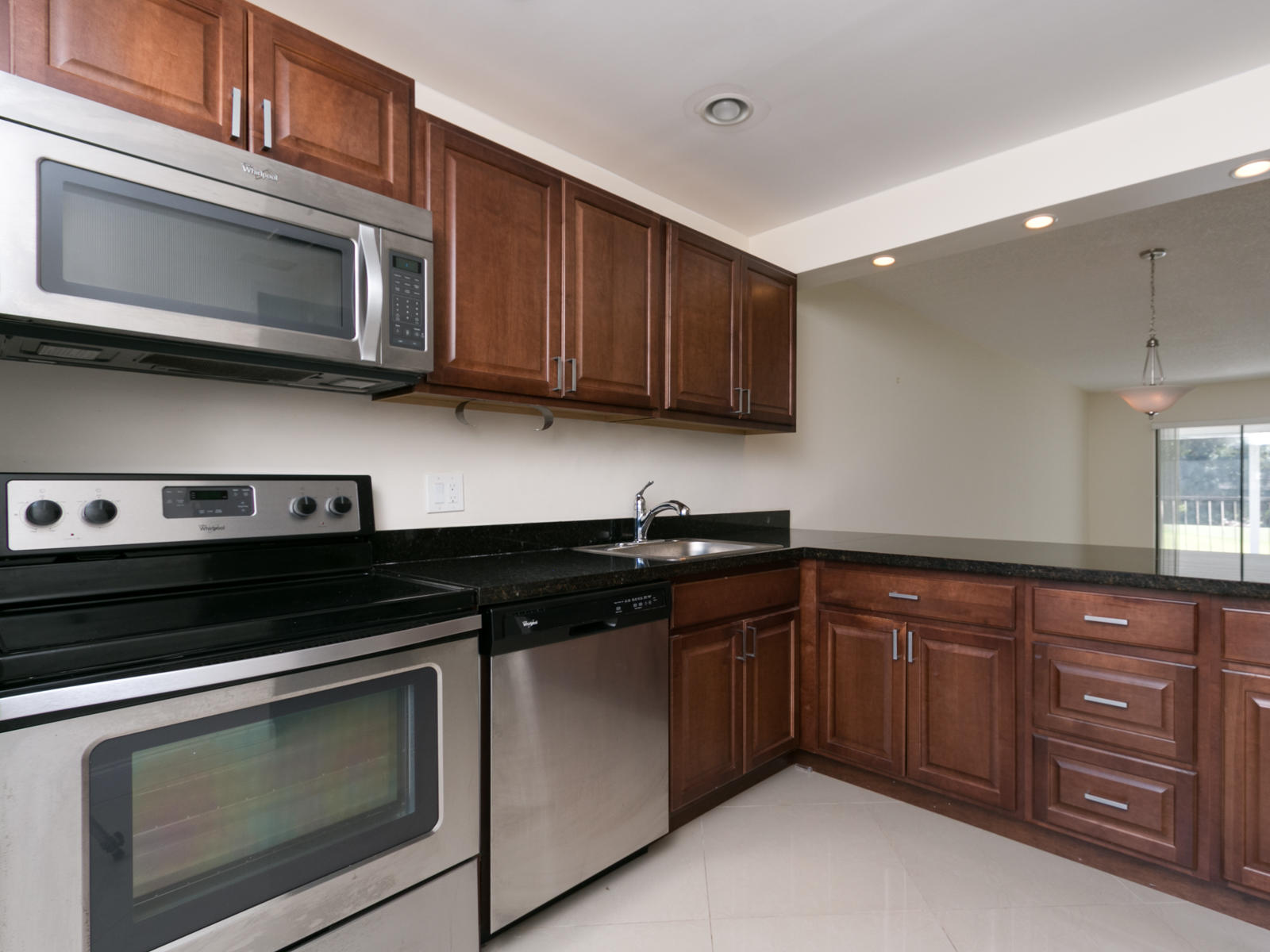 7956 Eastlake Drive, Unit 16F Boca Raton, FL 33433 - Photo 8 of 37 7956-17