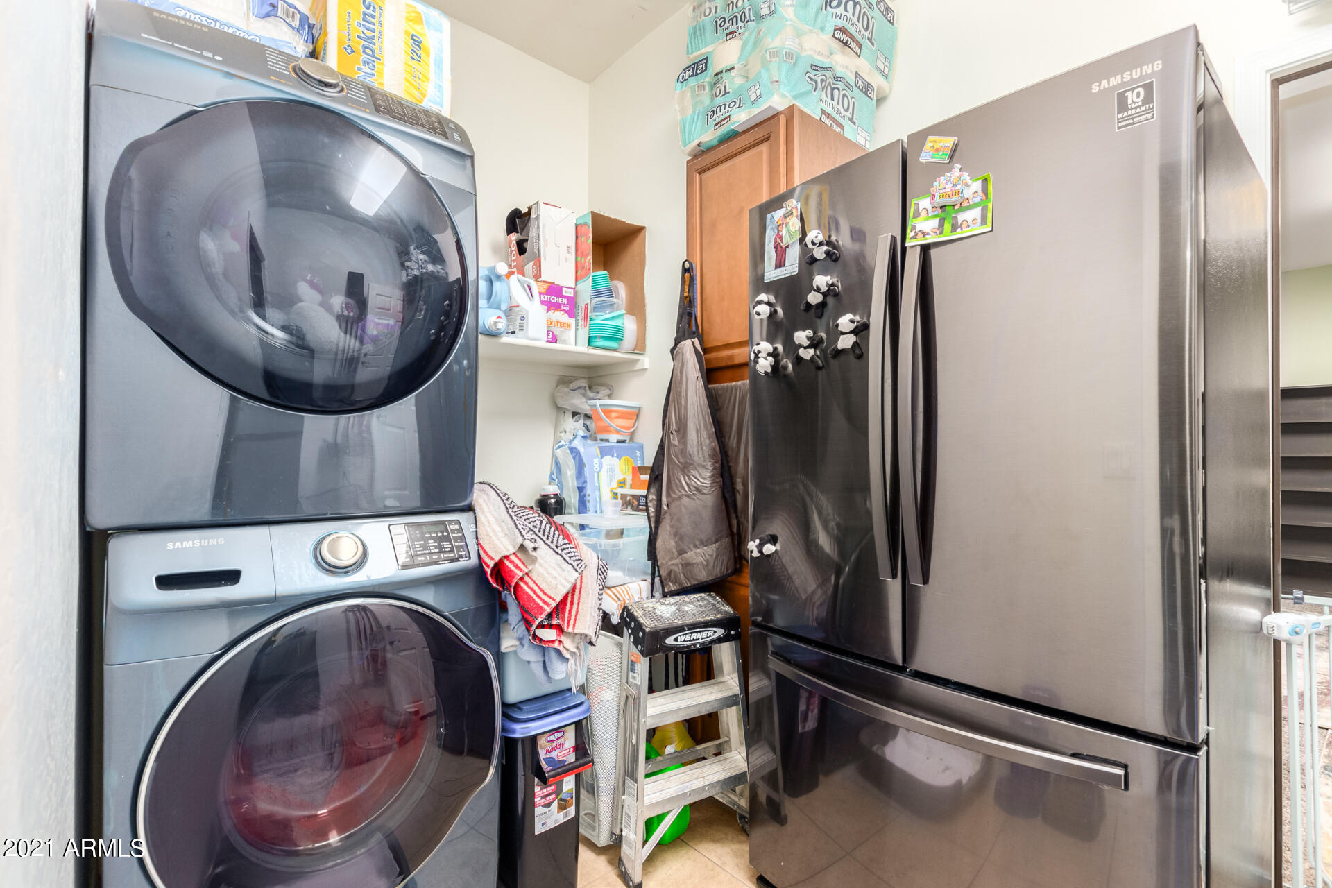 10225 West Camelback Road, Unit 8 Phoenix, AZ 85037 - Photo 12 of 30 a utility room with dryer and washer