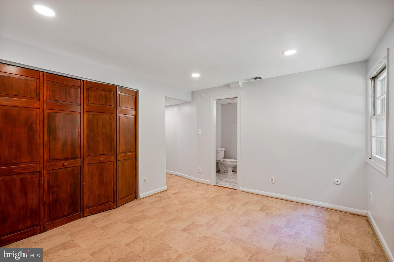 7120 Hadlow Court Springfield, VA 22152 - Photo 8 of 41 Den w/Lg Closet