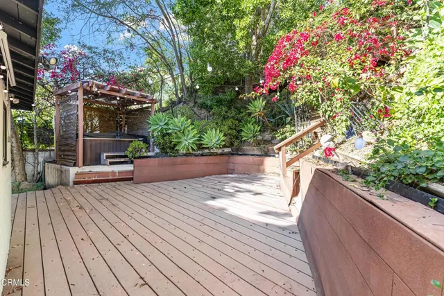 $5,995 | 11661 Sunshine Terrace, Studio City, CA 91604