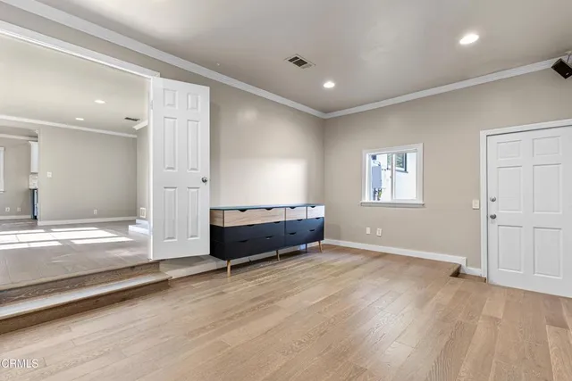 $5,995 | 11661 Sunshine Terrace, Studio City, CA 91604