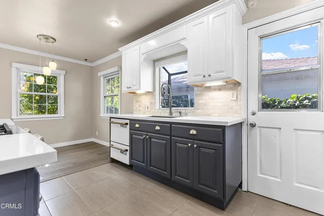 $5,995 | 11661 Sunshine Terrace, Studio City, CA 91604