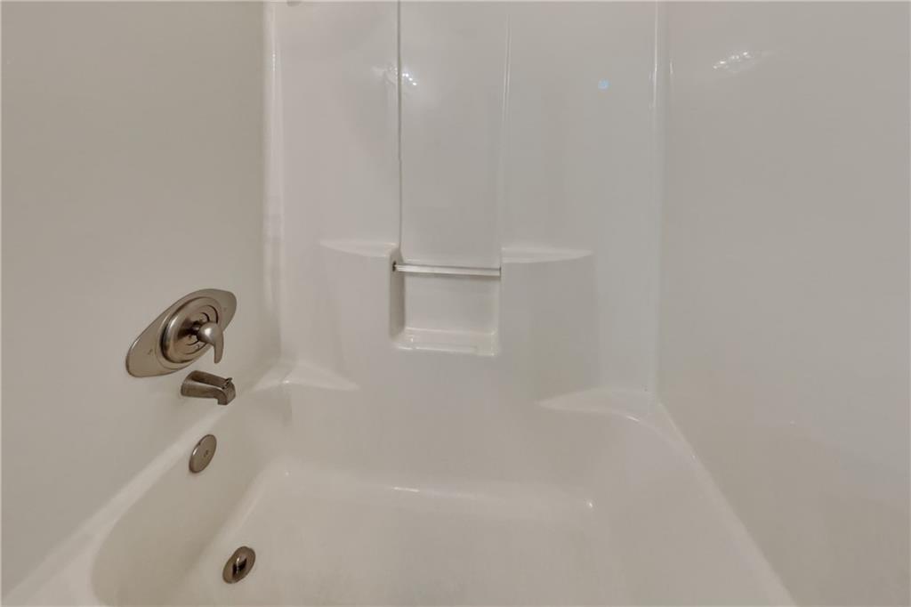 3685 East Bolding Road Flowery Branch, GA 30542 - Photo 17 of 20 Gallery Image 17