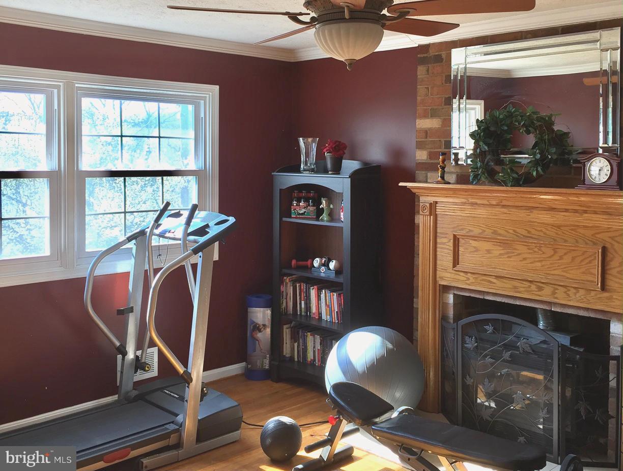9108 Good Luck Road Lanham, MD 20706 - Photo 5 of 28 Interior (General)