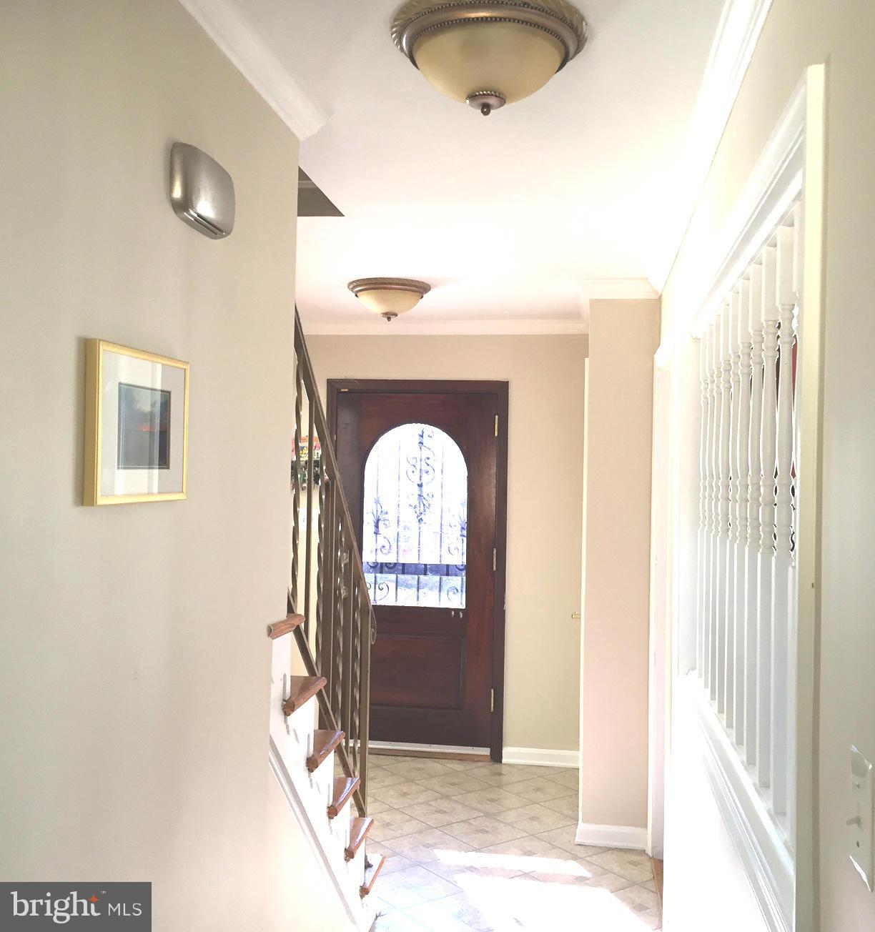 9108 Good Luck Road Lanham, MD 20706 - Photo 6 of 28 Interior (General)
