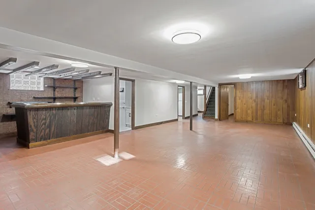 $3,350 | 4900 Ridgewood Avenue, Norridge, IL 60706