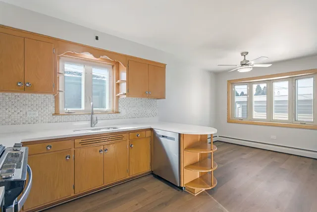 $3,350 | 4900 Ridgewood Avenue, Norridge, IL 60706