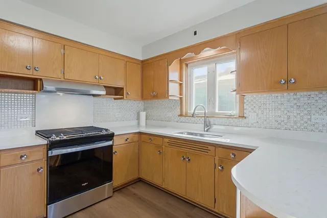 $3,350 | 4900 Ridgewood Avenue, Norridge, IL 60706