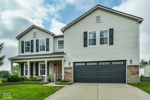 $395,000 | 863 Moate Circle, Greenwood, IN 46143