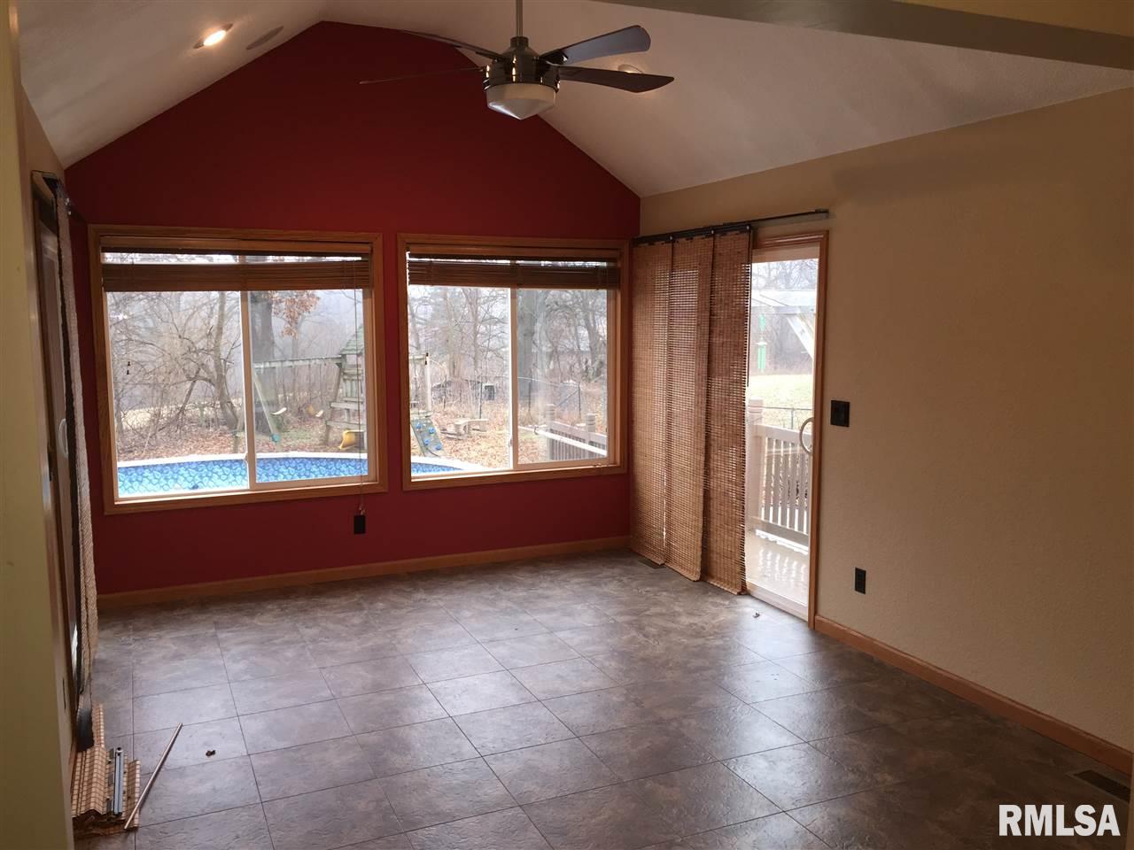 1218 Coyne Center Road Milan, IL 61264 - Photo 7 of 9 Gallery Image 7