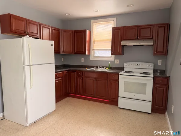 $1,750 | 438 Hollister Avenue, Bridgeport, CT 06607