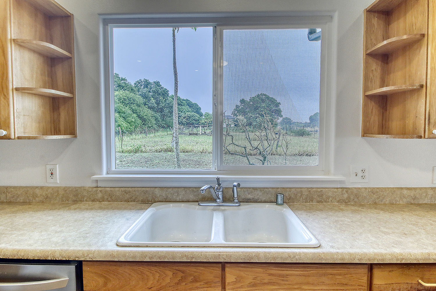 5650 Kaehulua Road Kapaa, HI 96746 - Photo 14 of 25 Gallery Image 14