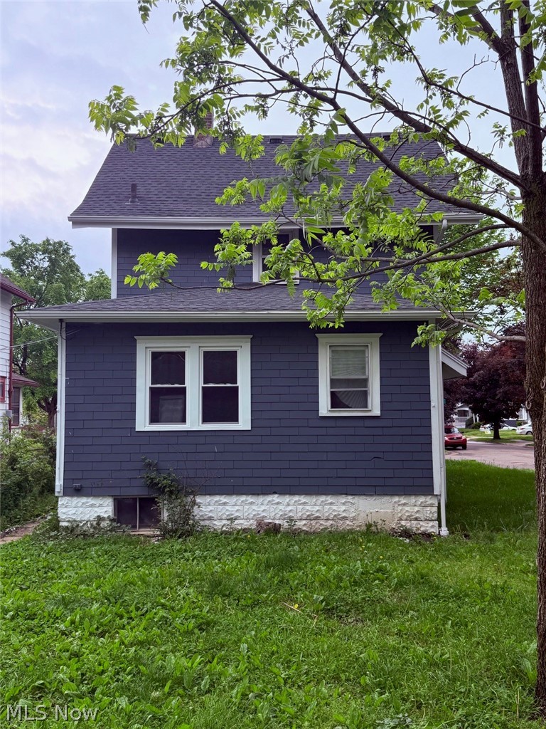 2183 25th Street Southwest Akron, OH 44314 - Photo 7 of 48