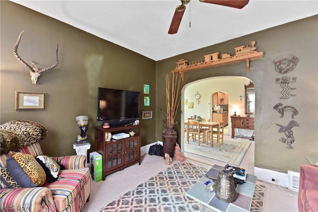 11940 Triskett Road Cleveland, OH 44111 - Photo 10 of 34 Gallery Image 10