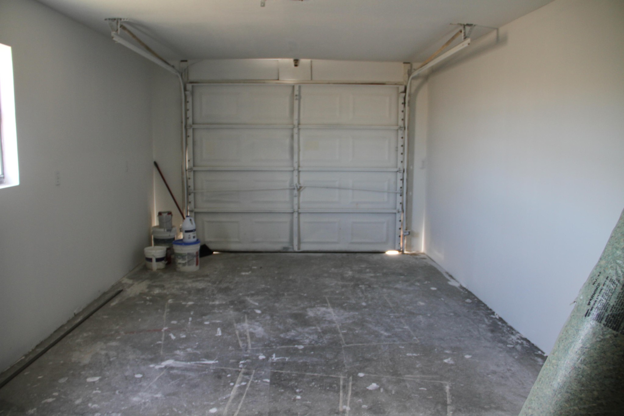 1295 Zion Ridge Road Loudon, TN 37774 - Photo 34 of 40 a view of an empty room