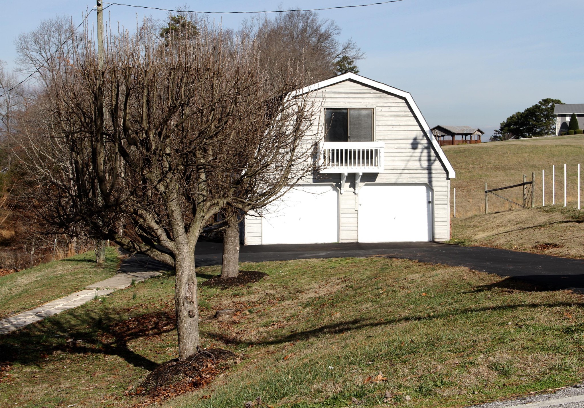 1295 Zion Ridge Road Loudon, TN 37774 - Photo 4 of 40 a front view of a house with a yard
