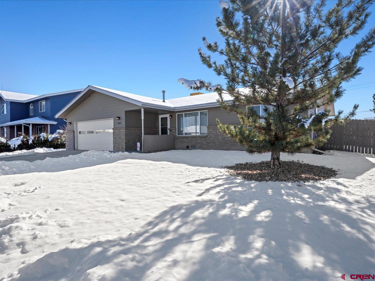 2034 James Street Montrose, CO 81401 - Photo 2 of 28