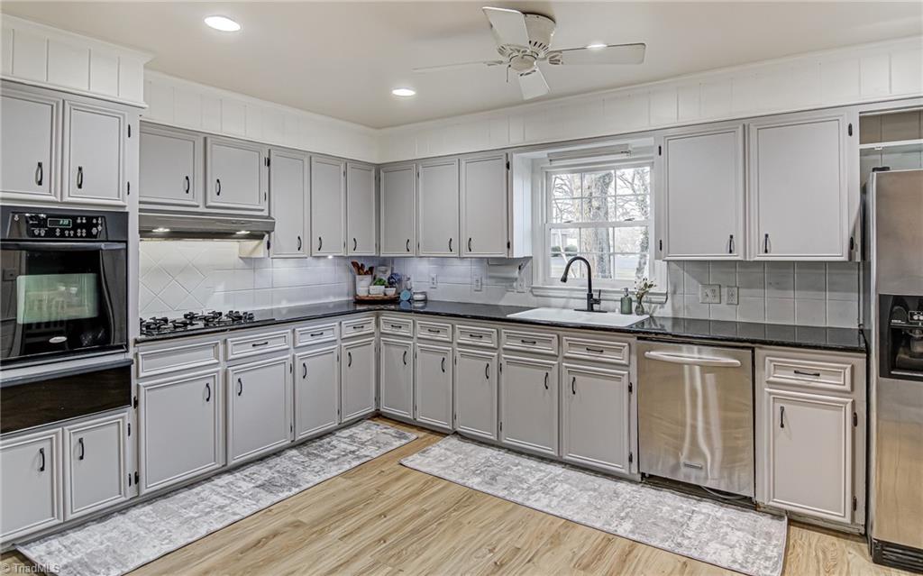 2516 Weymoth Road Winston-Salem, NC 27103 - Photo 19 of 35 Gallery Image 19