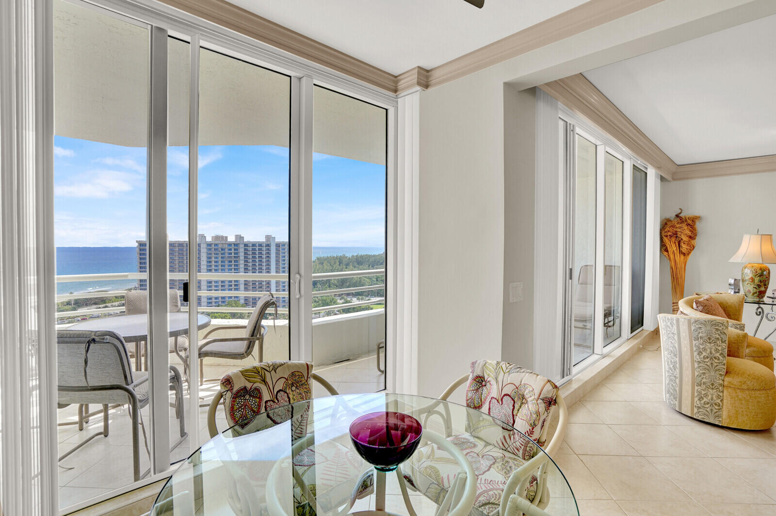4201 North Ocean Boulevard, Unit PH1806 Boca Raton, FL 33431 - Photo 18 of 47 EAT-IN KITCHEN BREAKFAST AREA
