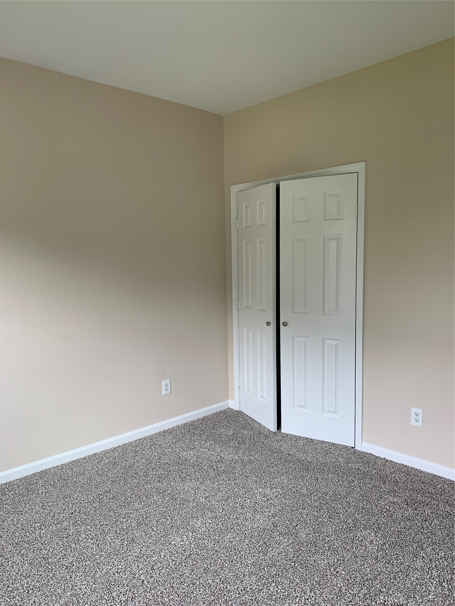 5329 Rue Street Houston, TX 77033 - Photo 10 of 14