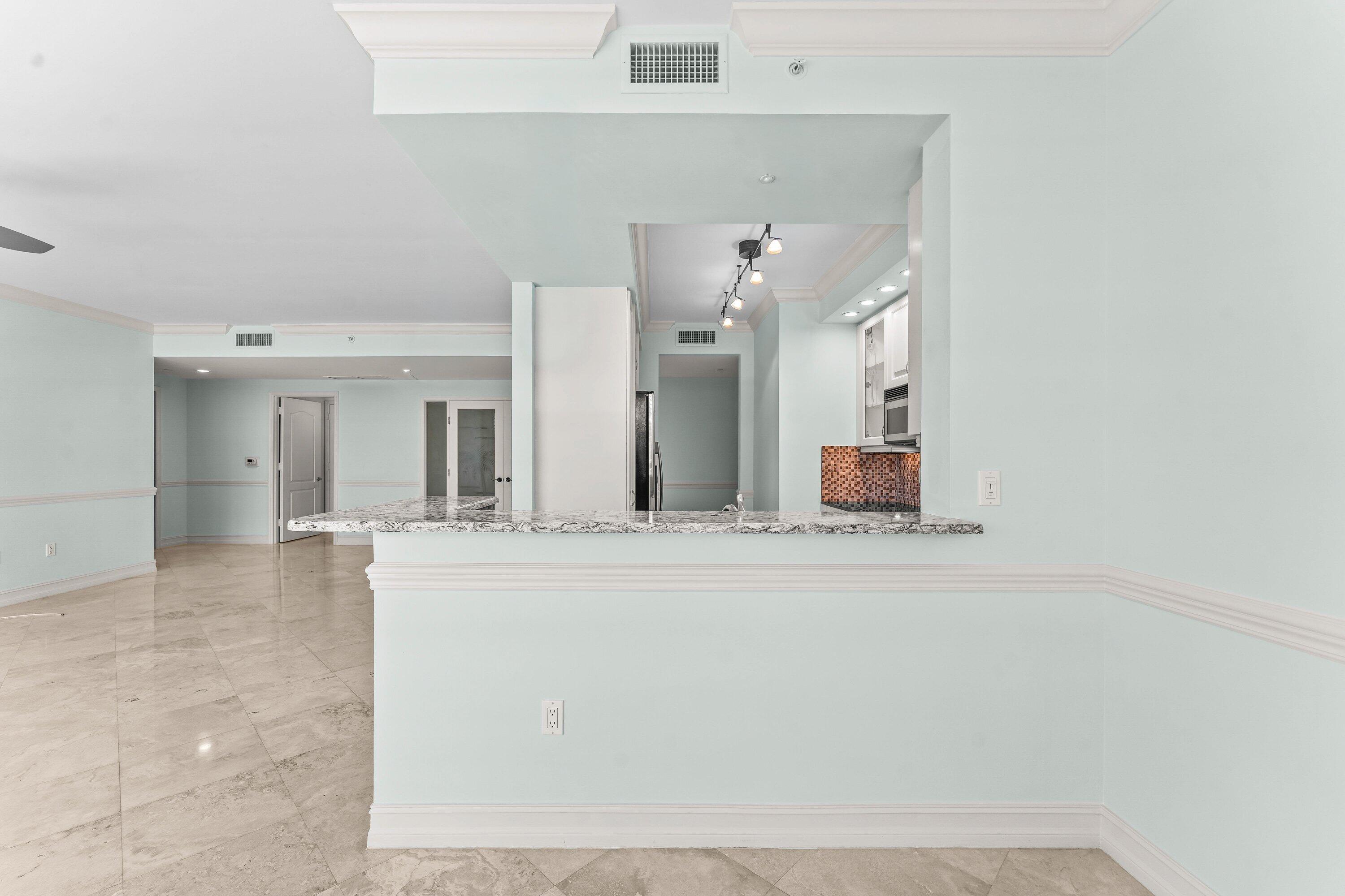 550 Southeast Mizner Boulevard, Unit B501 Boca Raton, FL 33432 - Photo 8 of 71 550 SE Mizner Blvd, B501, Boca Raton FL