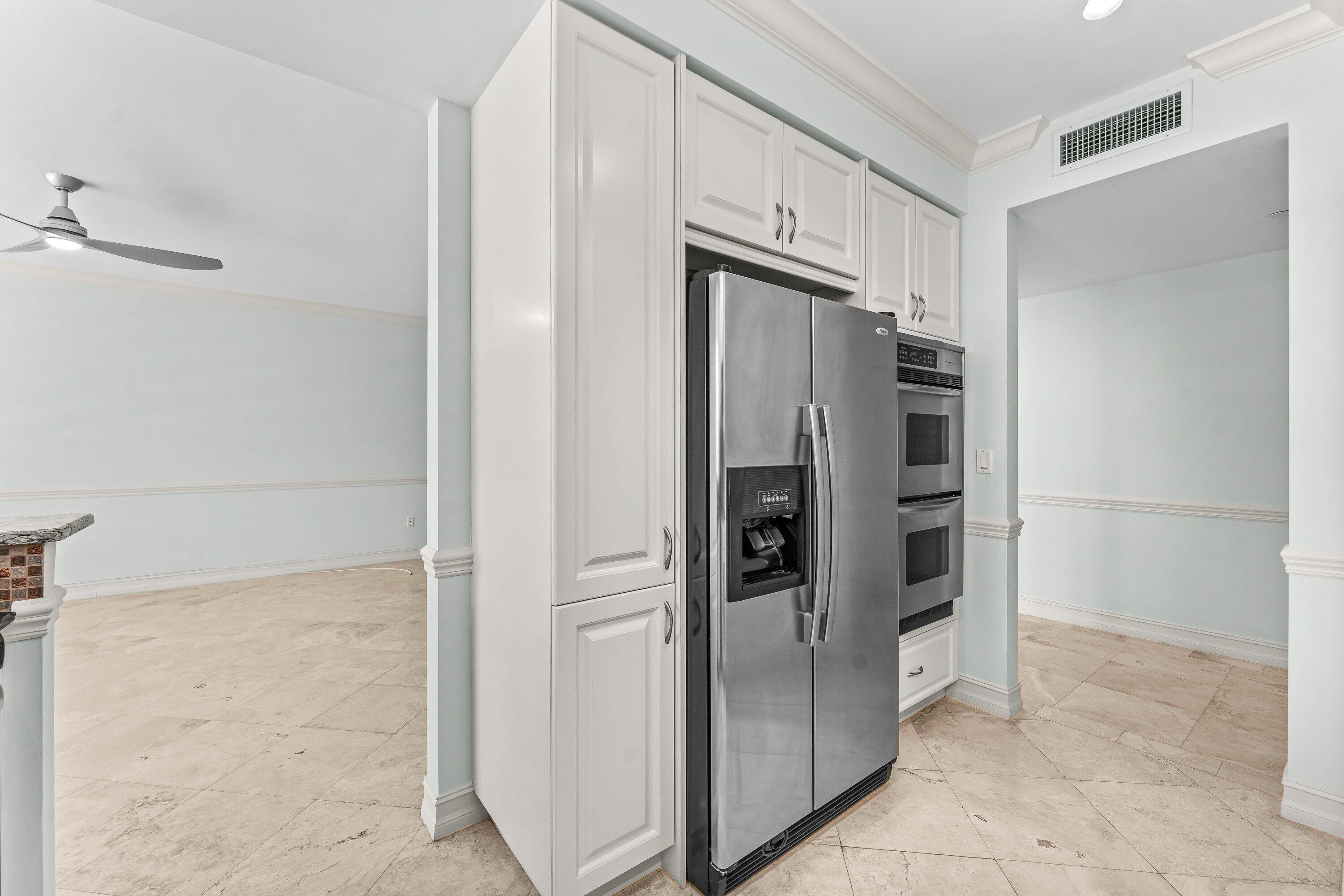 550 Southeast Mizner Boulevard, Unit B501 Boca Raton, FL 33432 - Photo 9 of 71 550 SE Mizner Blvd, B501, Boca Raton FL