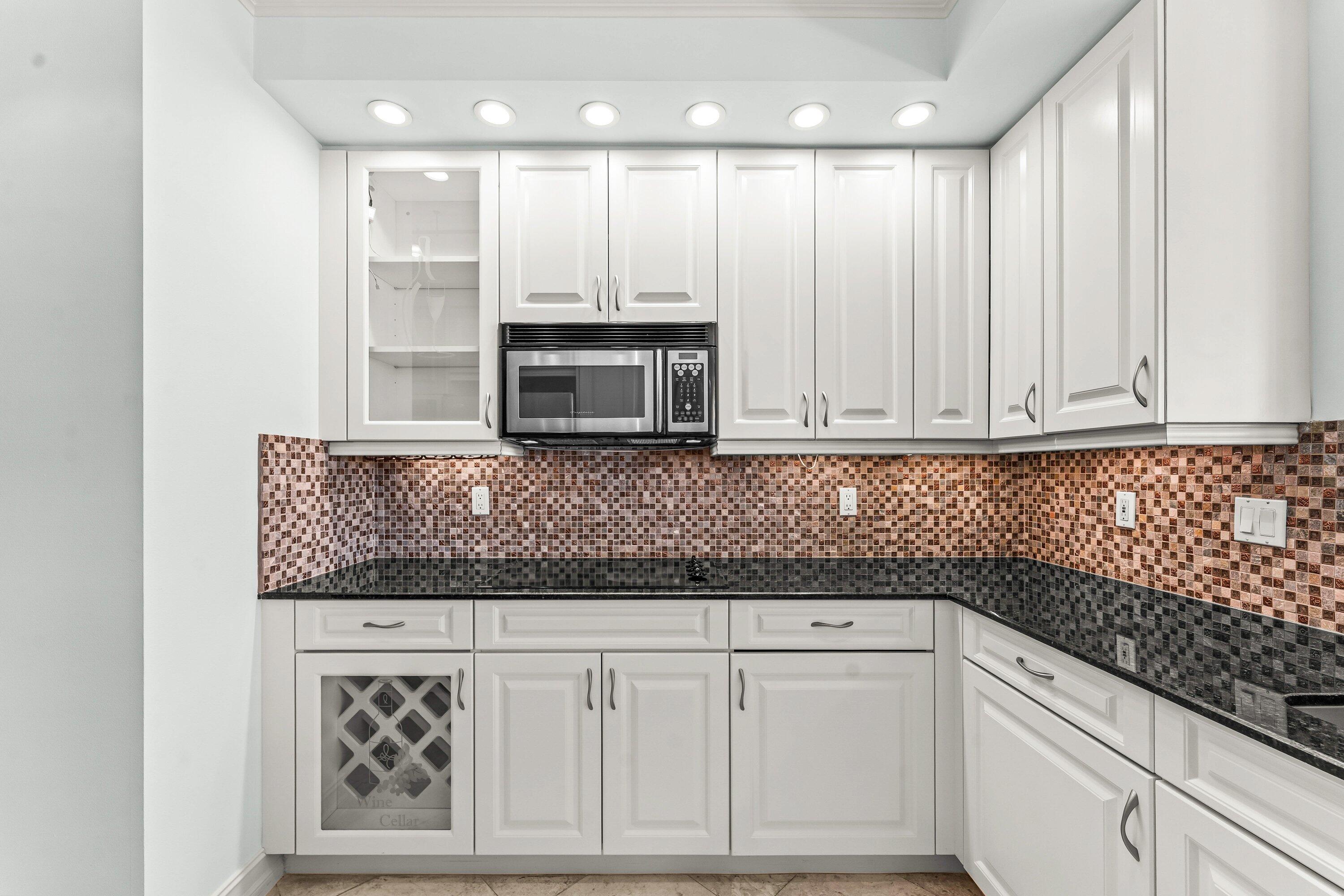 550 Southeast Mizner Boulevard, Unit B501 Boca Raton, FL 33432 - Photo 10 of 71 550 SE Mizner Blvd, B501, Boca Raton FL