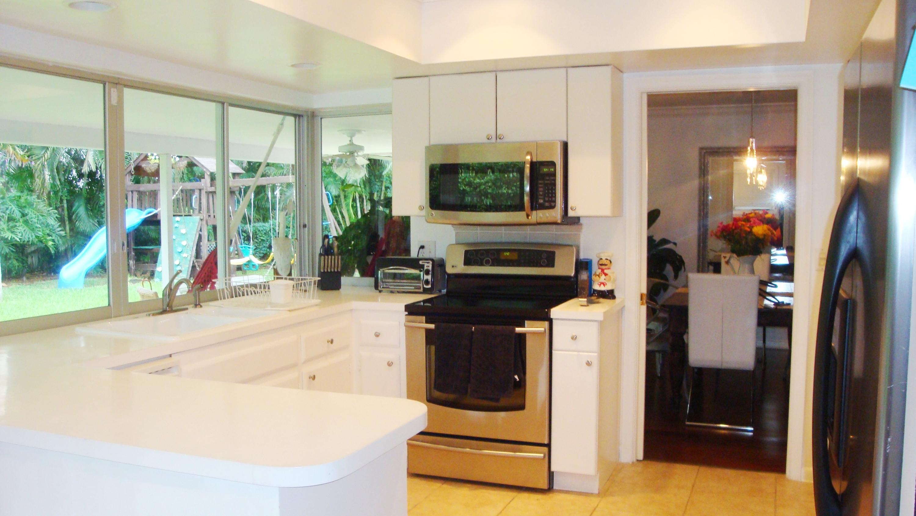 880 Butternut Terrace Boca Raton, FL 33486 - Photo 14 of 32 Open Kitchen!
