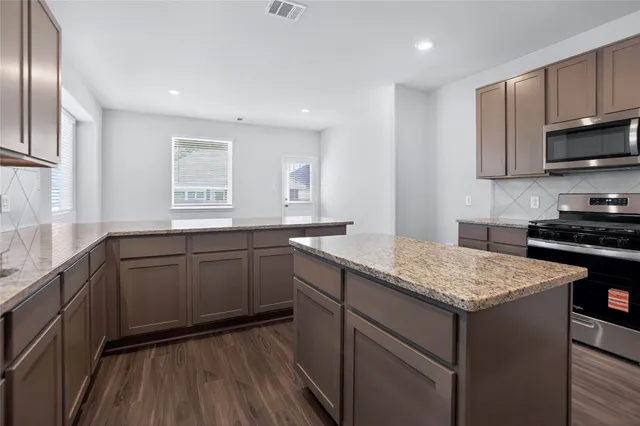 $2,295 | 13320 Burbot Drive, Conroe, TX 77384