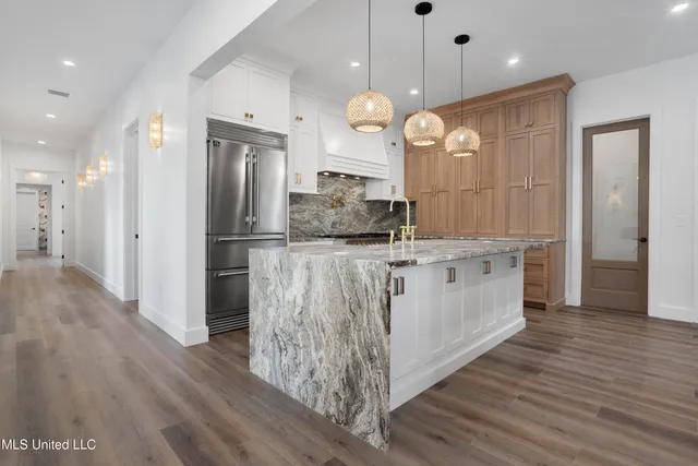 $1,600,000 | 1203 Calhoun Street, Ocean Springs, MS 39564