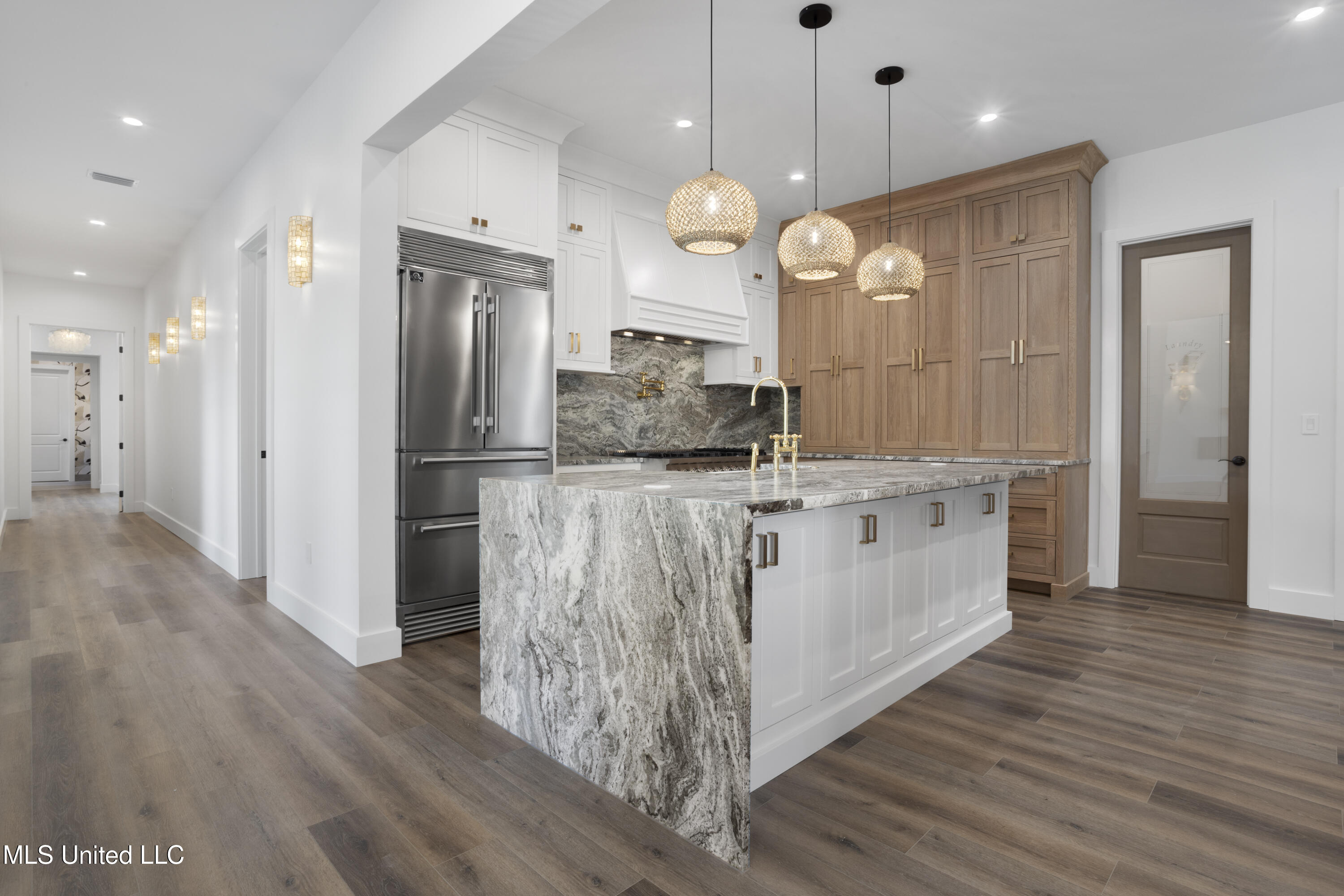 1203 Calhoun Street Ocean Springs, MS 39564 - Photo 15 of 78 0015