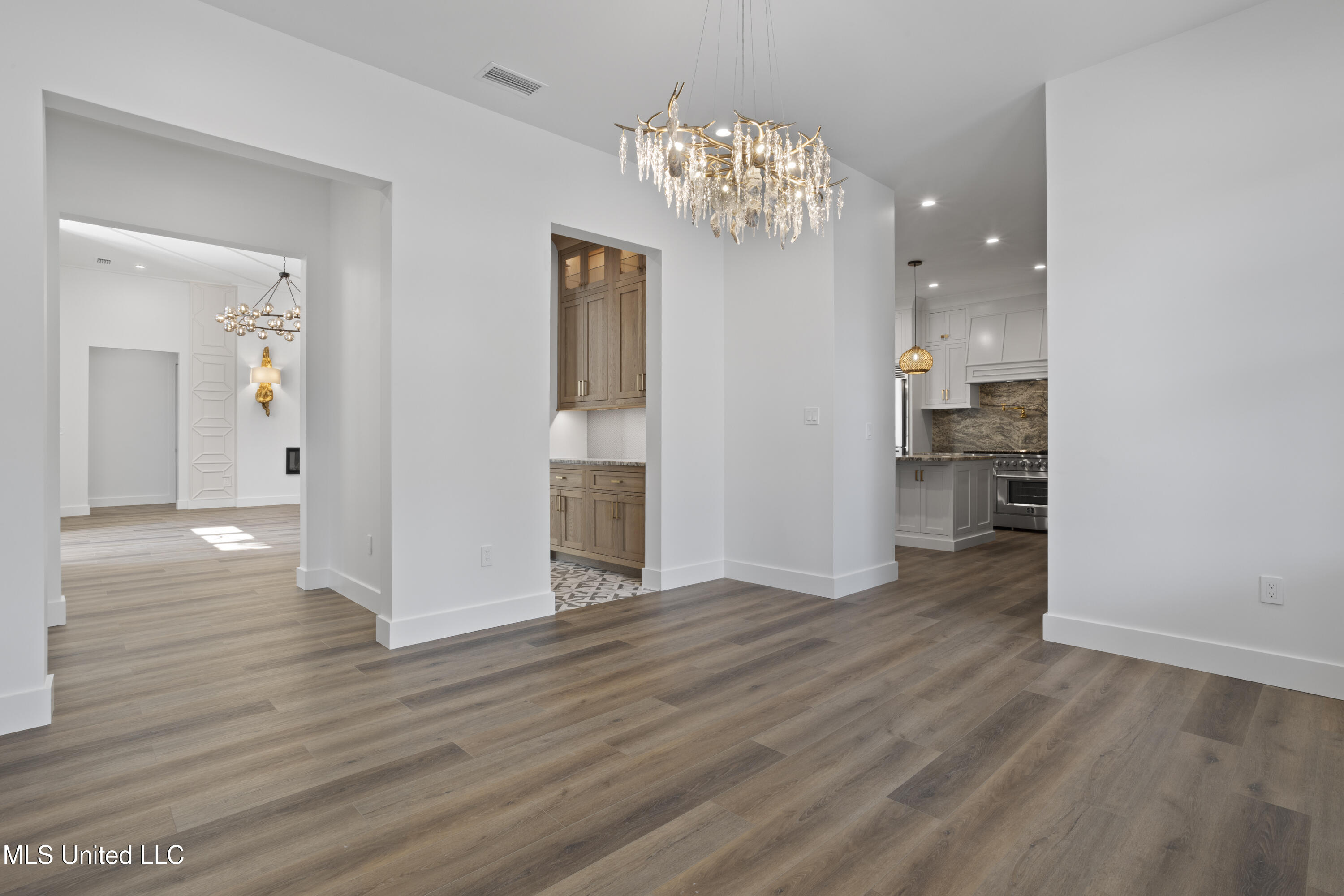 1203 Calhoun Street Ocean Springs, MS 39564 - Photo 28 of 78 0028