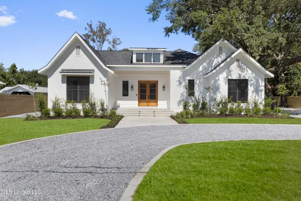 $1,550,000 | 1203 Calhoun Street, Ocean Springs, MS 39564