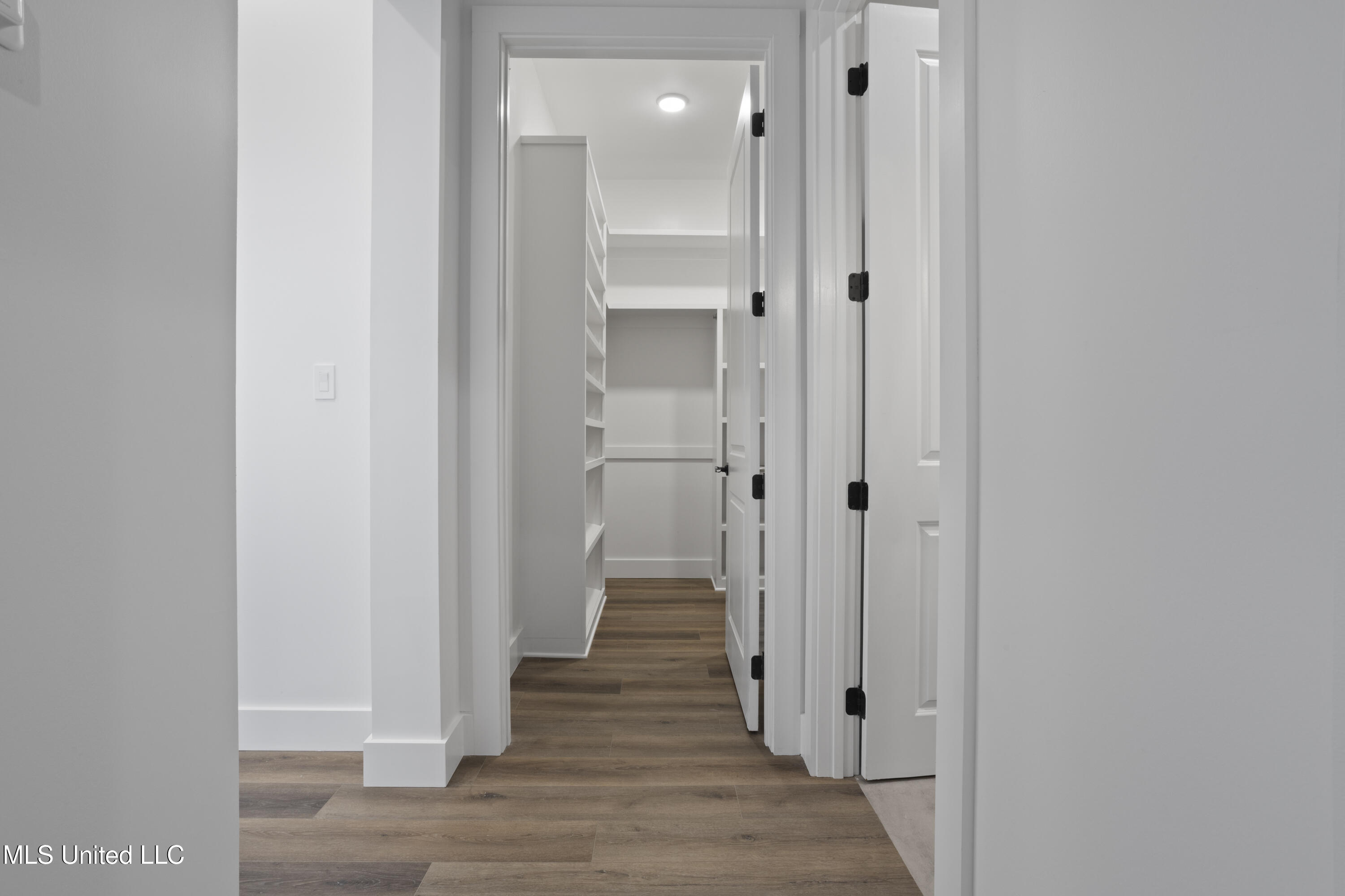 1203 Calhoun Street Ocean Springs, MS 39564 - Photo 37 of 78 0037