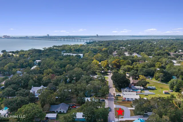 $1,600,000 | 1203 Calhoun Street, Ocean Springs, MS 39564