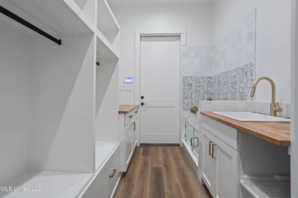 $1,550,000 | 1203 Calhoun Street, Ocean Springs, MS 39564