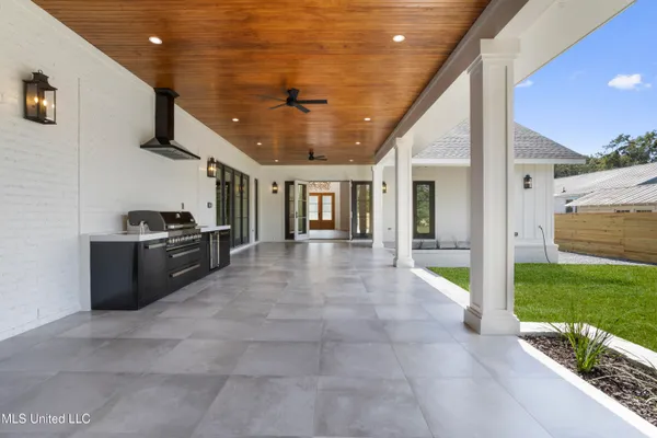 $1,550,000 | 1203 Calhoun Street, Ocean Springs, MS 39564