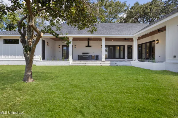 $1,550,000 | 1203 Calhoun Street, Ocean Springs, MS 39564