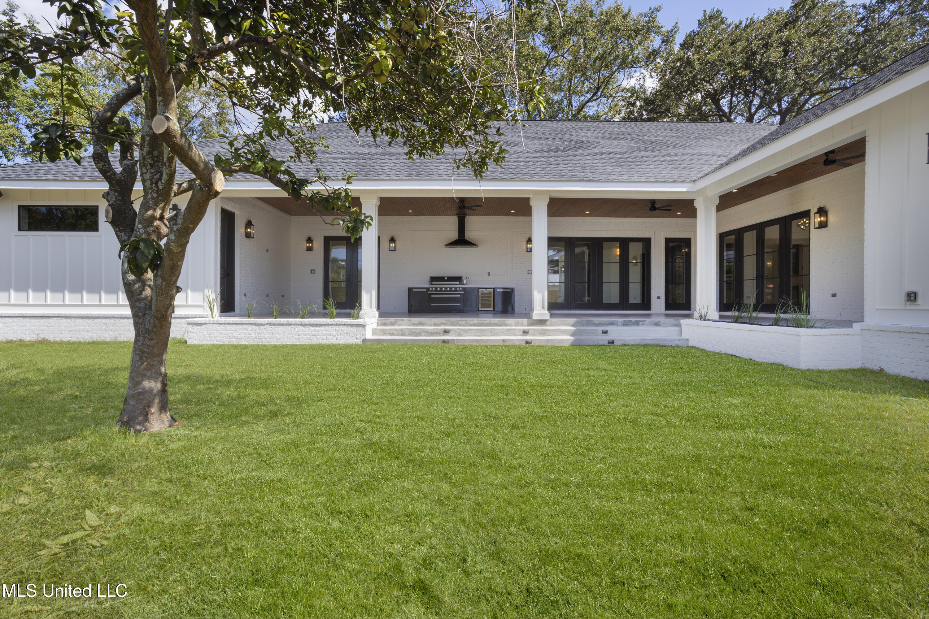 1203 Calhoun Street Ocean Springs, MS 39564 - Photo 67 of 78 0067 (1)