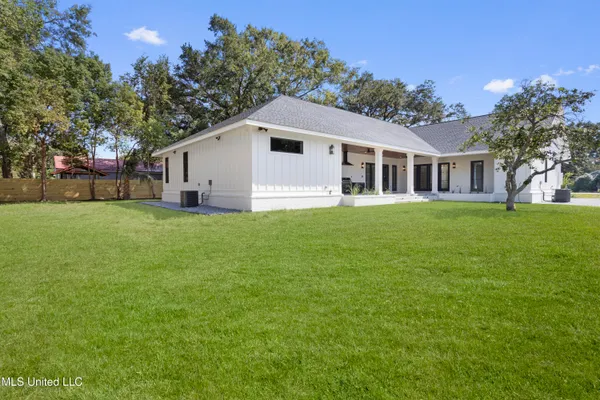 $1,550,000 | 1203 Calhoun Street, Ocean Springs, MS 39564