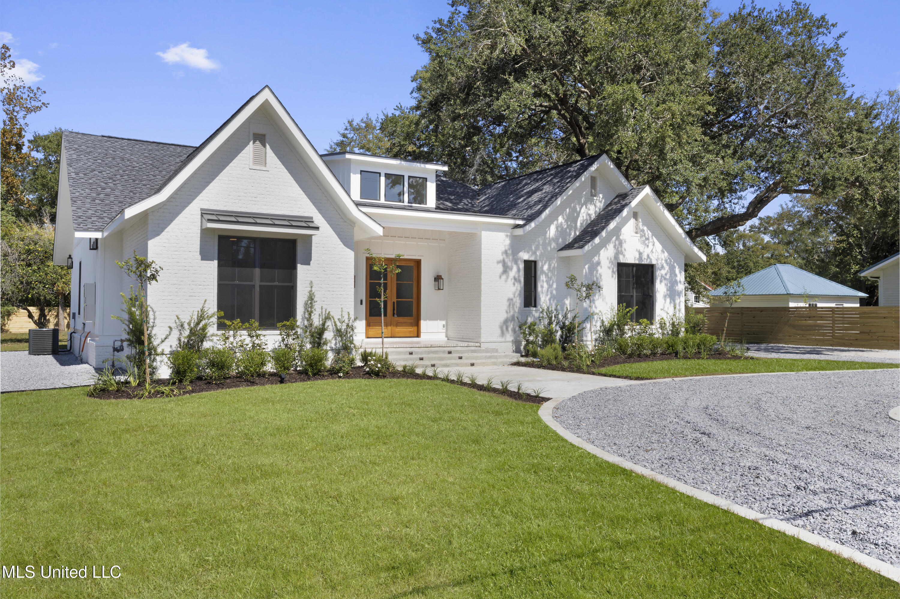 1203 Calhoun Street Ocean Springs, MS 39564 - Photo 74 of 78 0074 (1)