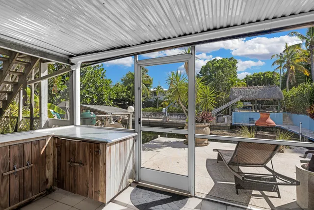 $1,649,000 | 1112 Grand Street, Unit AND HALF LOT, Key Largo, FL 33037