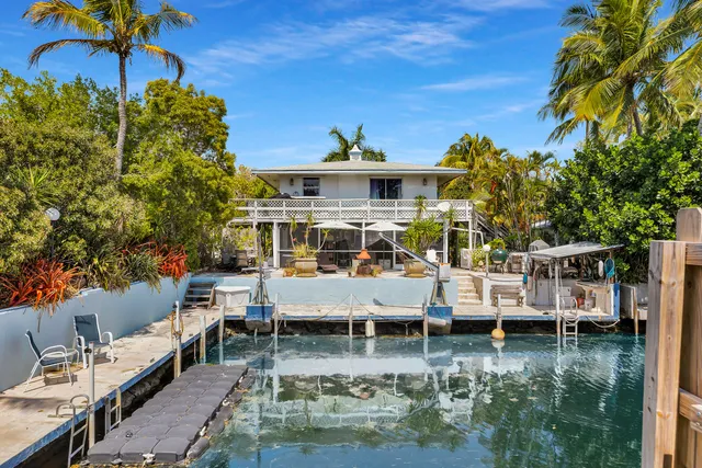 $1,649,000 | 1112 Grand Street, Unit AND HALF LOT, Key Largo, FL 33037