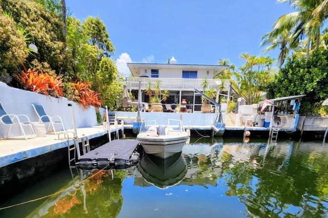 $1,649,000 | 1112 Grand Street, Unit AND HALF LOT, Key Largo, FL 33037
