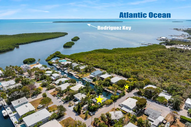 $1,649,000 | 1112 Grand Street, Unit AND HALF LOT, Key Largo, FL 33037